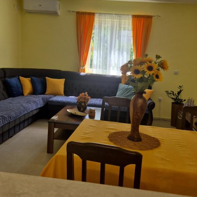 Apartment Tamara - Two-Bedroom Apartment - 5