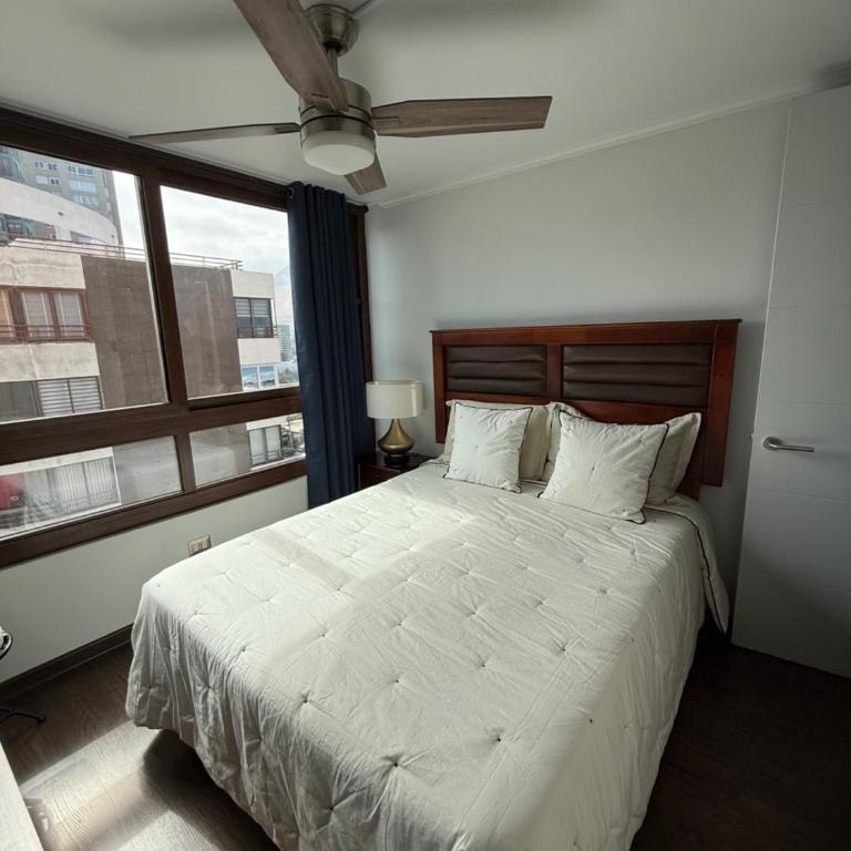 Habitación con baño privado, con una vista espectacular a la playa Cavancha - Double Room with Private Bathroom - 2