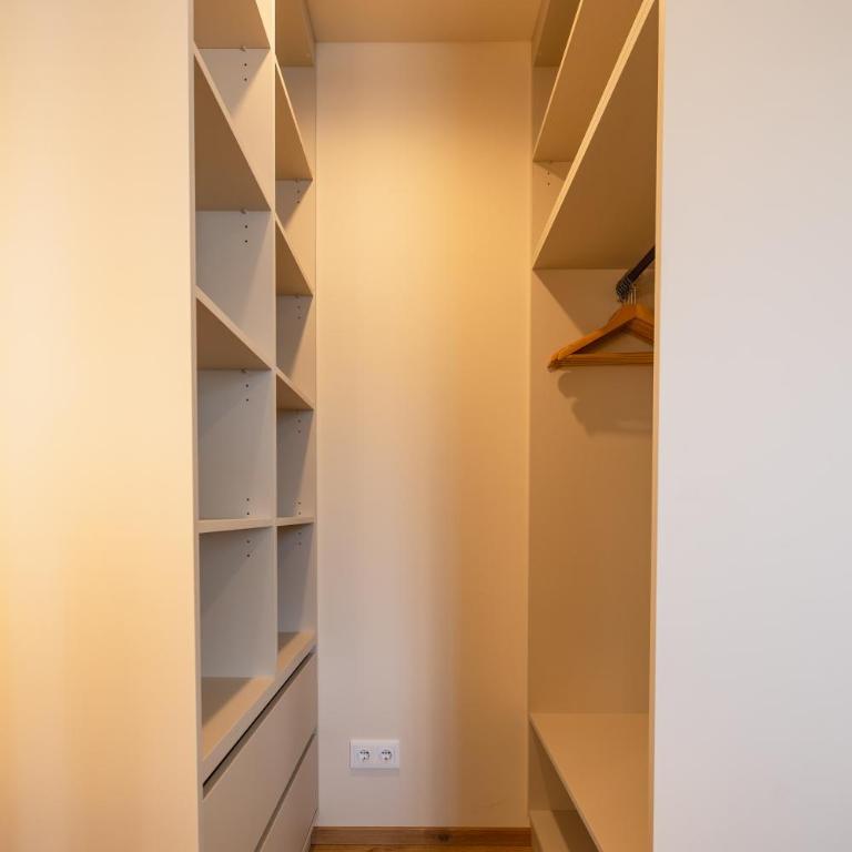 CASA PLUS - Rooms & Apartments - Chambre Familiale Supérieure - 6