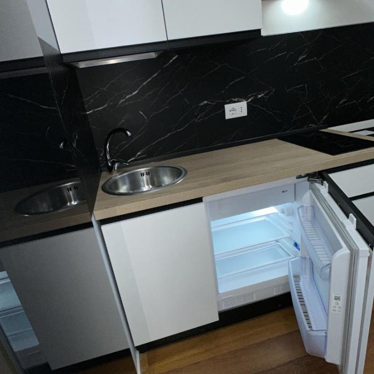 Luxory Suites NG - Appartamento con 1 Camera da Letto - 2