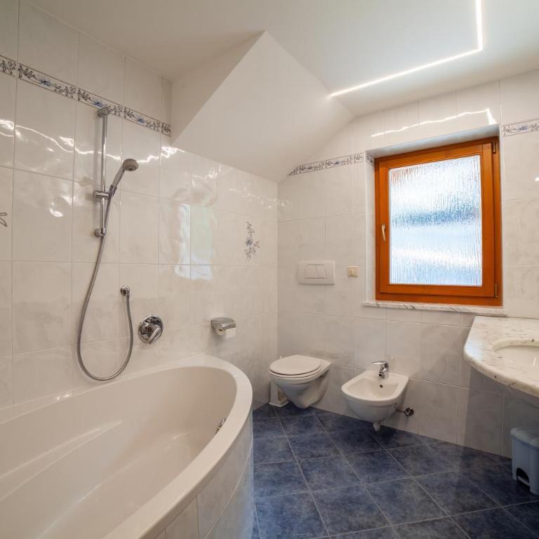 Hotel Kronhof - Appartamento con 1 Camera da Letto e Balcone - 9
