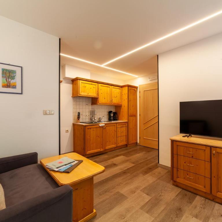 Hotel Kronhof - Appartamento con 1 Camera da Letto e Balcone - 7