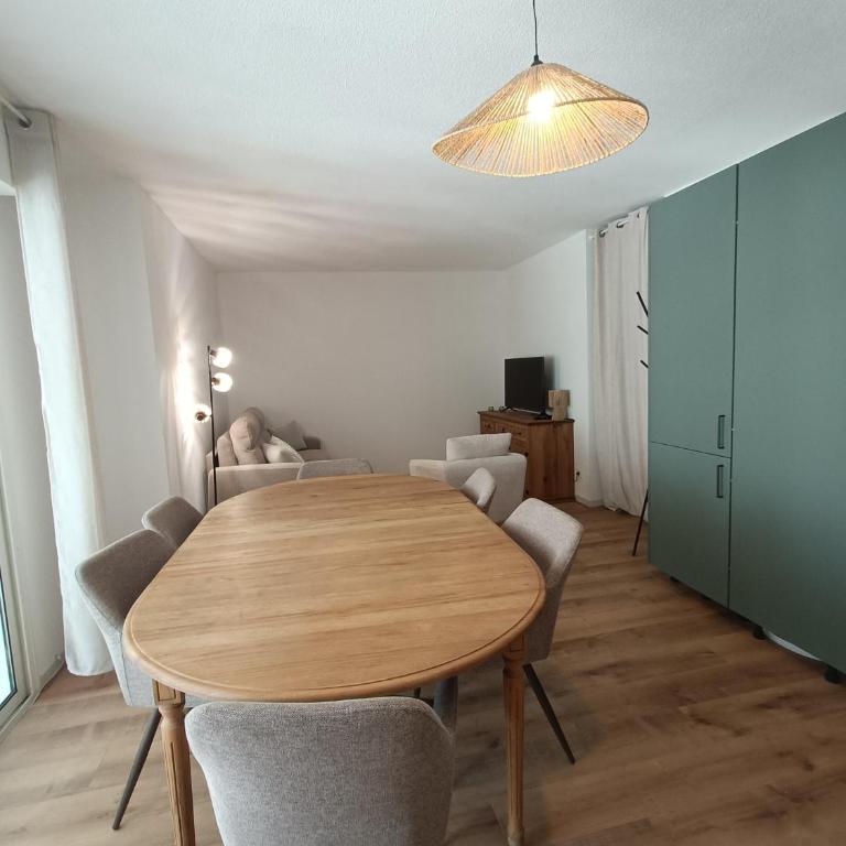 Superbe appartement accès direct plage, Sète Corniche - Appartement 2 Chambres - 5