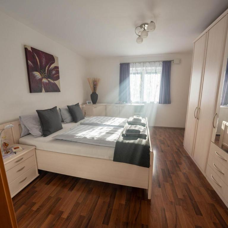 Ferienwohnung Ludwig Marchner - Apartment mit 1 Schlafzimmer und Dusche - 16