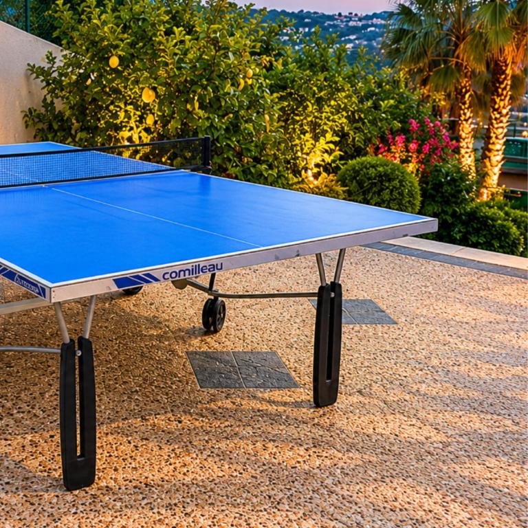 3 pièces dans villa avec piscine - Appartement 2 Chambres - 2
