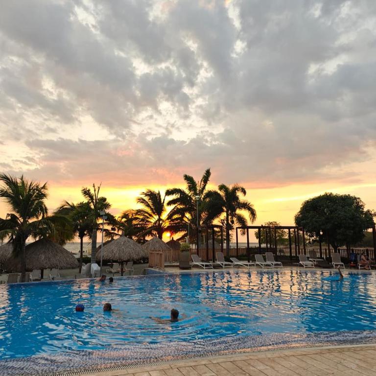 Lujoso Apto en Pozos Colorados Samaria club de playa - Apartamento de 2 dormitorios con balcón - 1