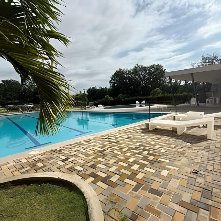 Edificio Bello Horizonte Plaza by Colproperty Management - Three-Bedroom Apartment with Balcony - 5