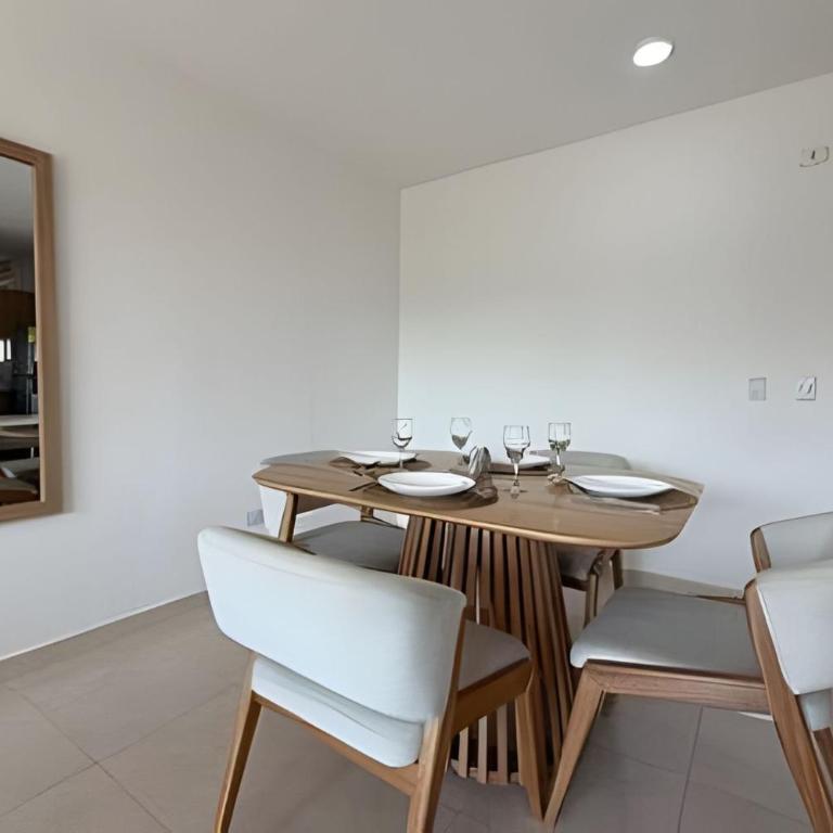 Edificio Bello Horizonte Plaza by Colproperty Management - Three-Bedroom Apartment with Balcony - 32