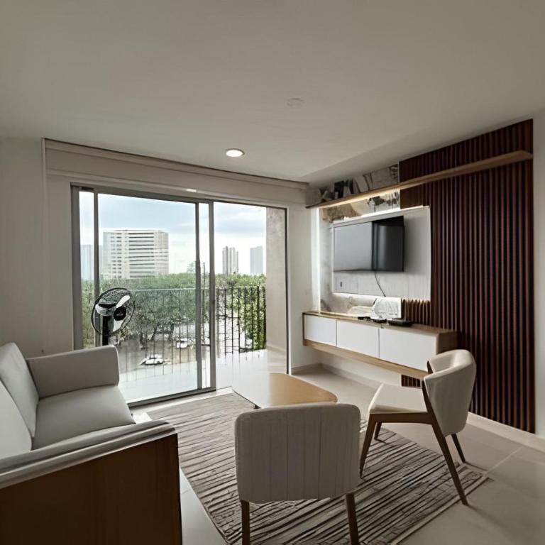 Edificio Bello Horizonte Plaza by Colproperty Management - Three-Bedroom Apartment with Balcony - 47