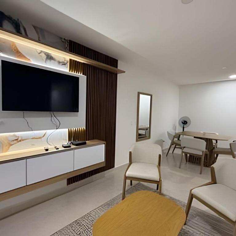 Edificio Bello Horizonte Plaza by Colproperty Management - Three-Bedroom Apartment with Balcony - 50