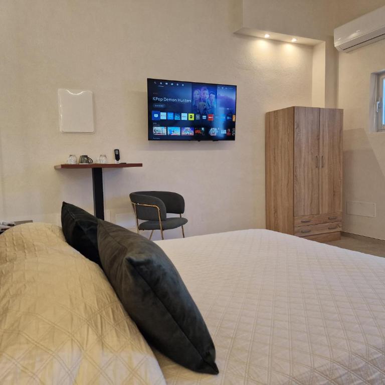 Pantanello Rooms Avola - Camera Tripla Comfort - 17