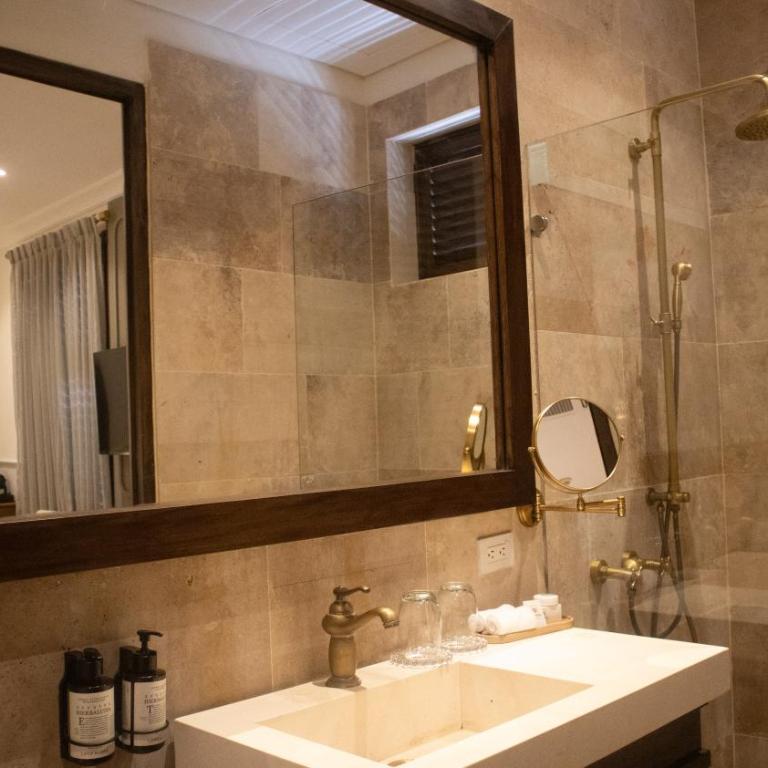 Hotel Casa Bianca by Faranda Boutique - 1 King Bed, Premium Room - 5