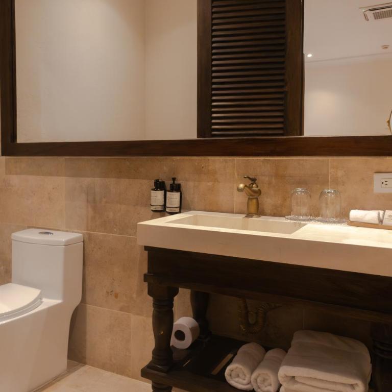 Hotel Casa Bianca by Faranda Boutique - 1 King Bed, Premium Room - 8