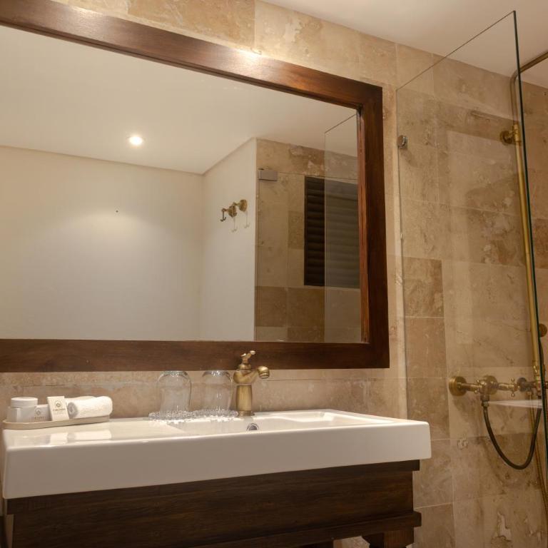 Hotel Casa Bianca by Faranda Boutique - 1 King Bed, Junior Suite - 8