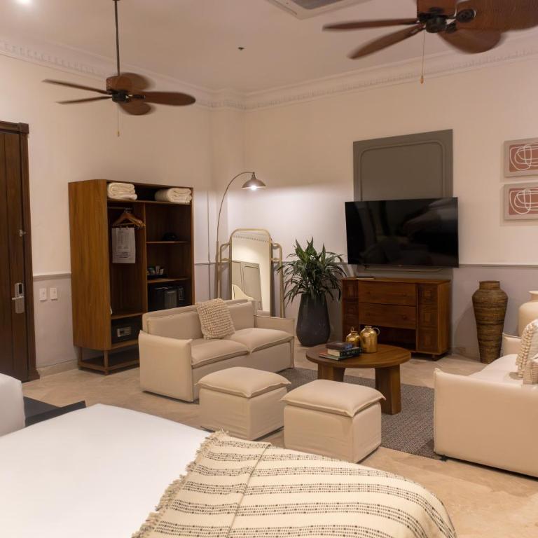 Hotel Casa Bianca by Faranda Boutique - 2 Queen Beds, 1 Bedroom Suite With Balcony - 4