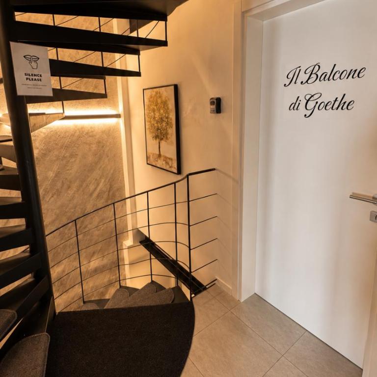 ES Apartments - Monolocale Deluxe - 13