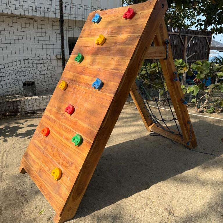 Lujoso Apto en Pozos Colorados Samaria club de playa - Apartamento de 2 dormitorios con balcón - 70
