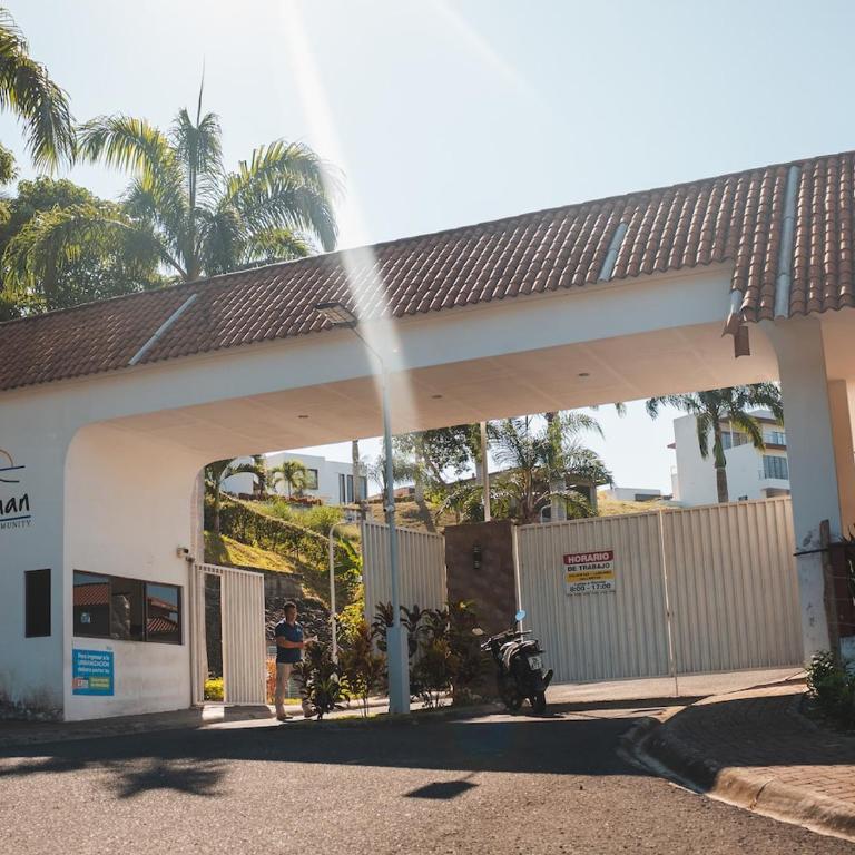 Lino del Mar BeachHouse Punta Don Juan - Four-Bedroom House - 57