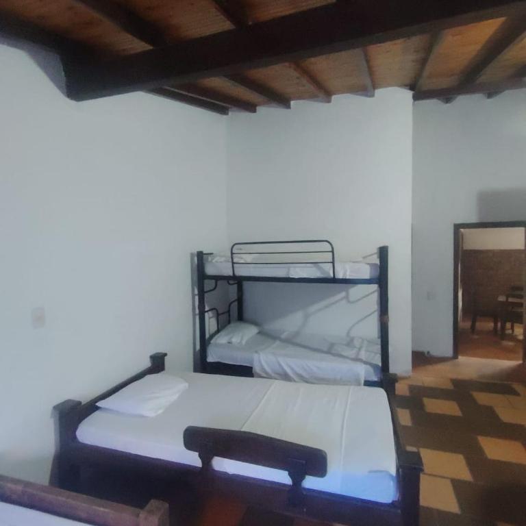 Hotel Campestre Villa Lucila - Habitación Cuádruple Clásica - 51