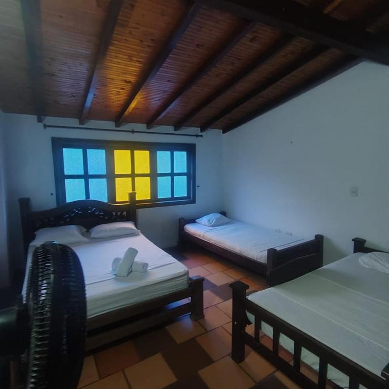 Hotel Campestre Villa Lucila - Habitación Cuádruple Clásica - 57