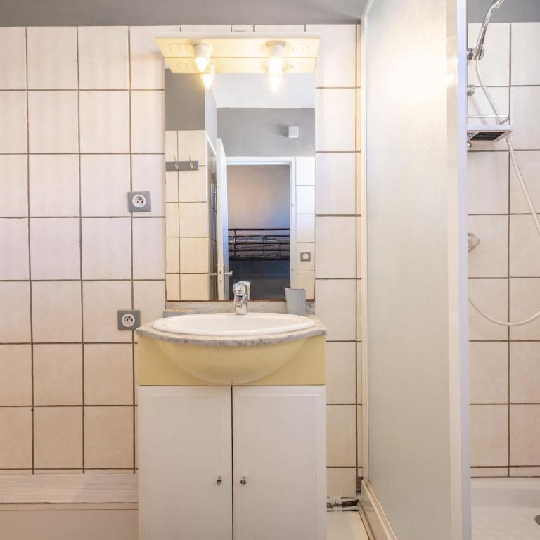 Agreable studio-cabine vue mer 4 personnes à 20 m de la plage - Studio - 14