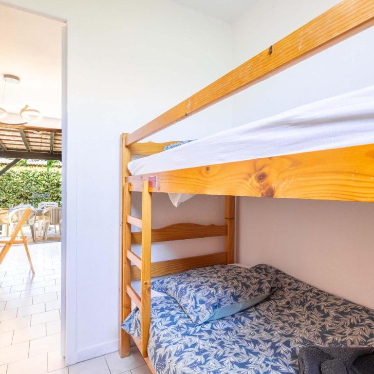 Pavillon indépendant pour 6 personnes dans une résidence sécurisée avec piscine - Ferienhaus - 18