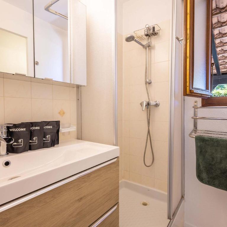 Pavillon indépendant pour 6 personnes dans une résidence sécurisée avec piscine - Ferienhaus - 22