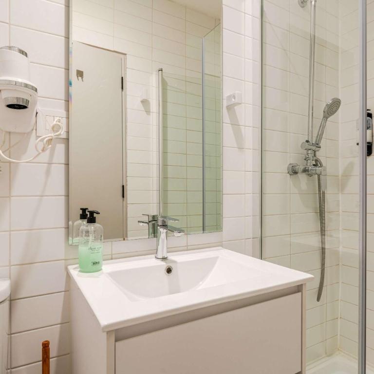 HOM I Wifi AirAcond Museos Restaurante Lastarria - Apartment - 13