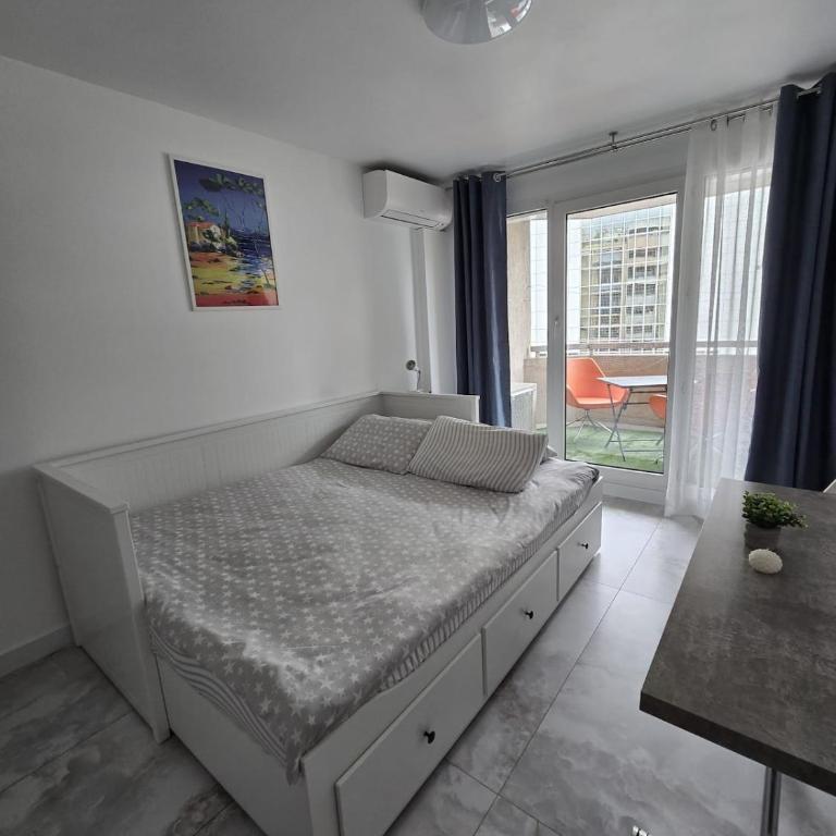 Cozy Seaside Studio with Private Parking - Appartement 1 Chambre - 9