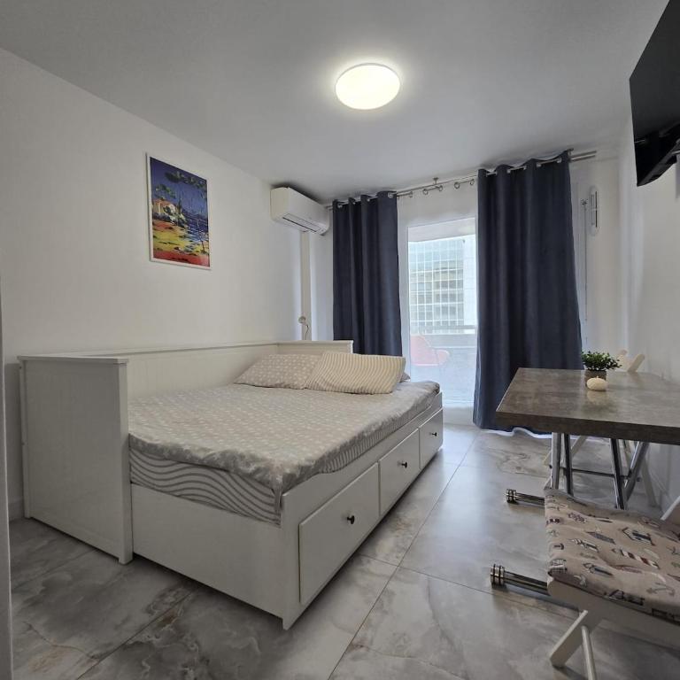 Cozy Seaside Studio with Private Parking - Appartement 1 Chambre - 1