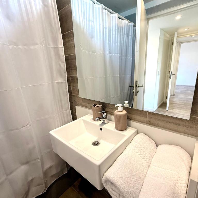 Depto Premium 4 pax Palermo Hollywood Pool & Gym - Apartamento de 2 dormitorios - 4
