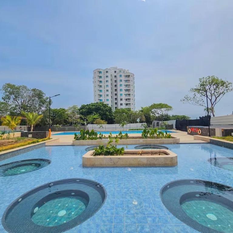 Loft moderno con piscinas tipo resort y playa - Apartamento de 1 dormitorio - 25