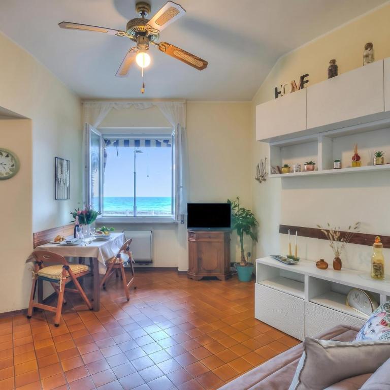 Mer Vivante - Front Beach with Balcony - Happy Rentals - Appartamento con Balcone - 2