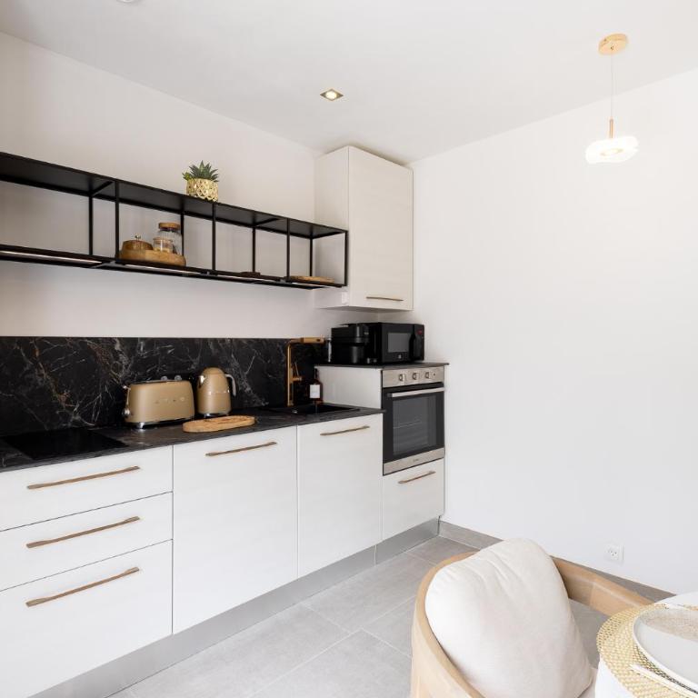 Appartement Design avec Grande Terrasse, BBC & vue verdure -4pers - Appartement 1 Chambre - 19