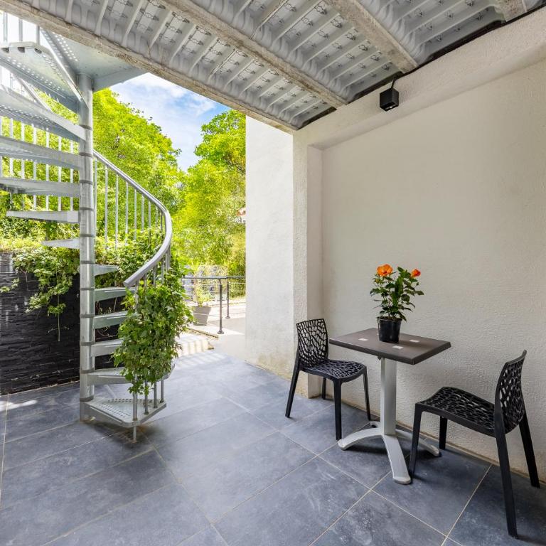 Appartement Design avec Grande Terrasse, BBC & vue verdure -4pers - Appartement 1 Chambre - 40
