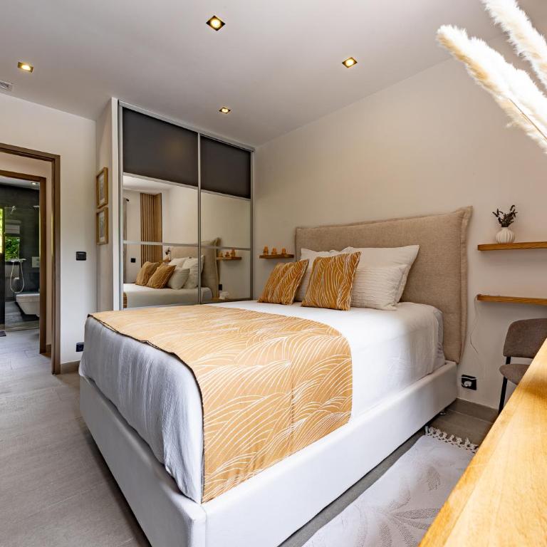Appartement Design avec Grande Terrasse, BBC & vue verdure -4pers - Appartement 1 Chambre - 32