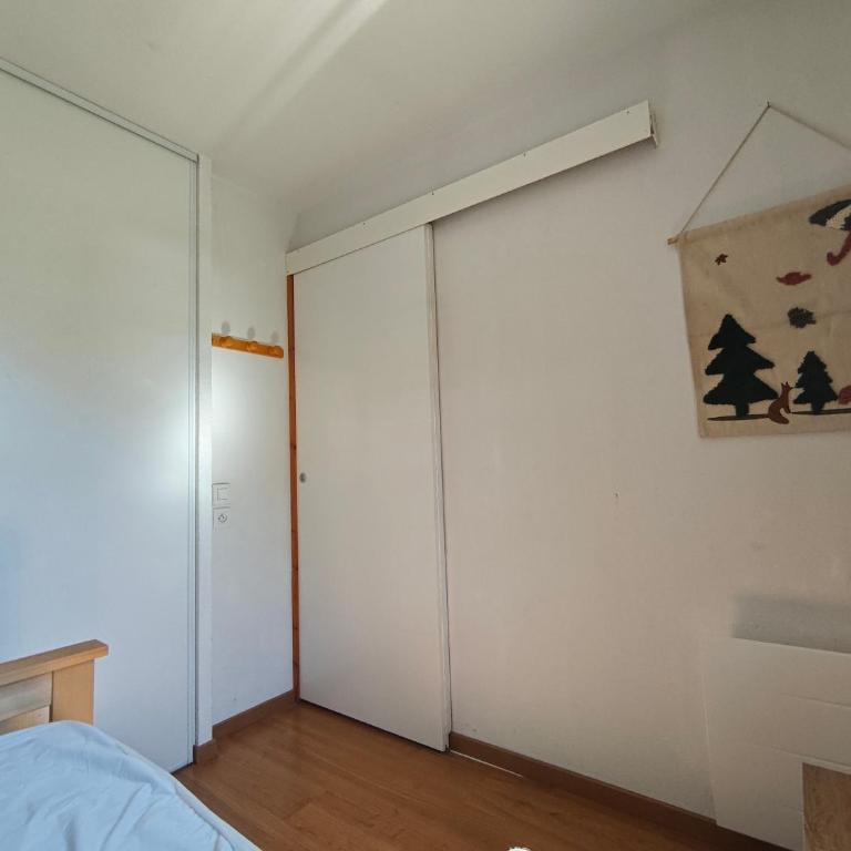Appartement meublé T3 avec terrasse vue montagne - Appartement 2 Chambres - 16