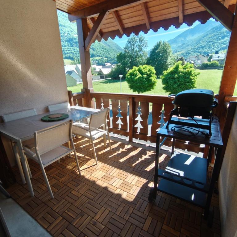 Appartement meublé T3 avec terrasse vue montagne - Appartement 2 Chambres - 6