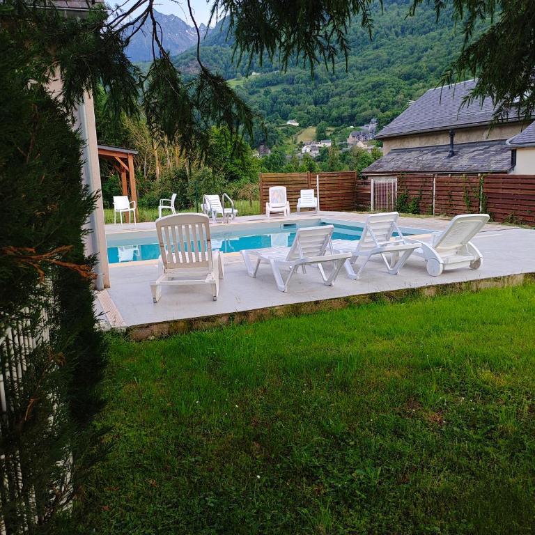 Appartement meublé T3 avec terrasse vue montagne - Appartement 2 Chambres - 42