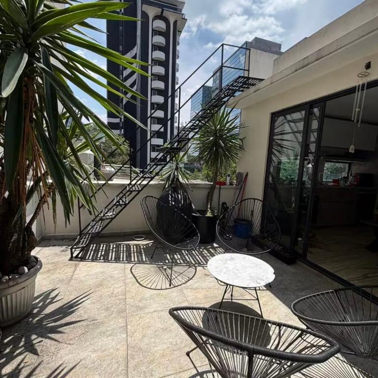 Loft en Reforma, Recamara Matrimonial con Terraza - Double Room with Terrace - 10