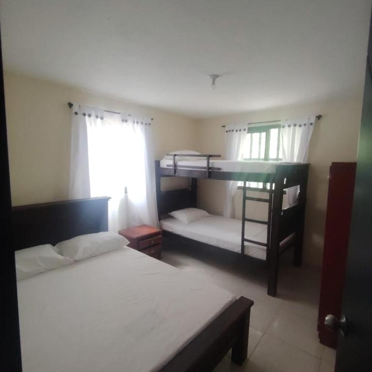 Hostal El Renacer - Habitación Triple - 10