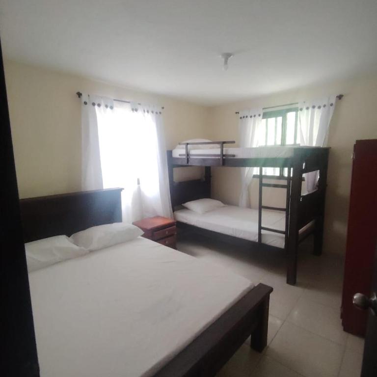 Hostal El Renacer - Habitación Triple - 14