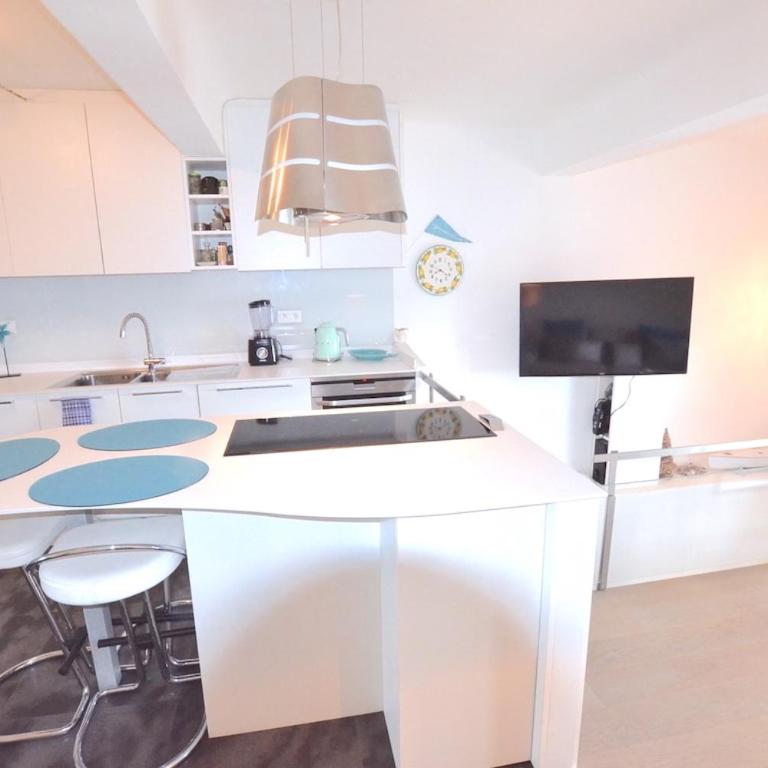 LOVELY DUPLEX IN a PALACE - Appartement 1 Chambre - 26