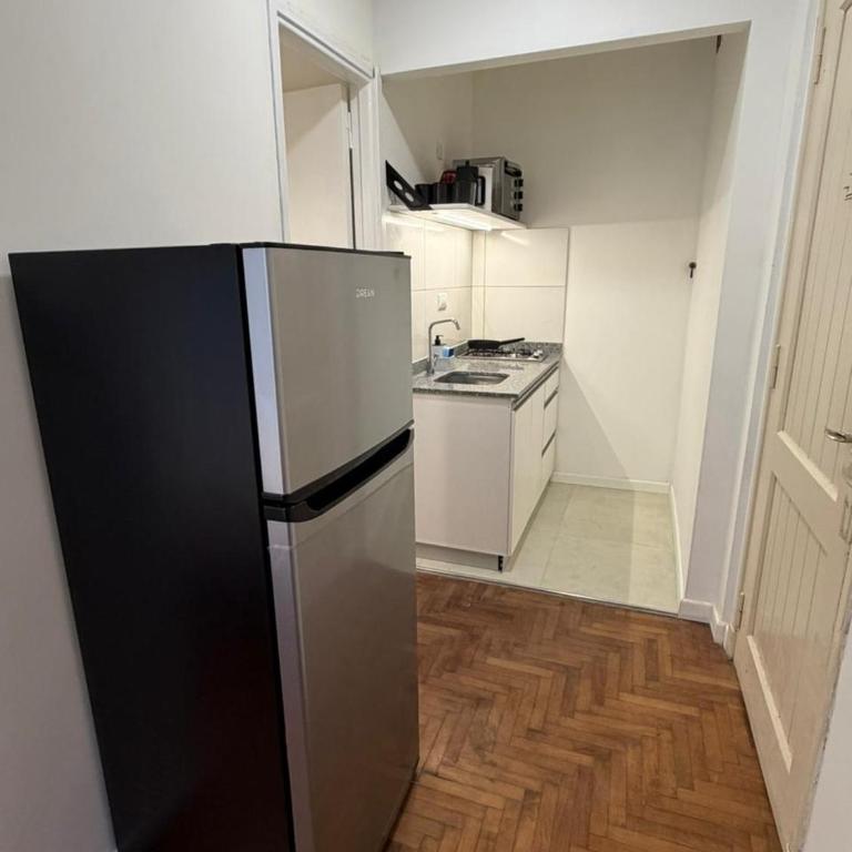 Monoambiente Luminoso con Balcón en el Corazón de Mar del Plata - Apartamento de 1 dormitorio - 3