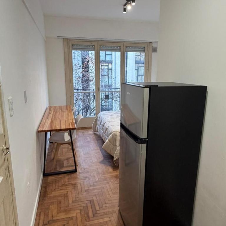 Monoambiente Luminoso con Balcón en el Corazón de Mar del Plata - Apartamento de 1 dormitorio - 2