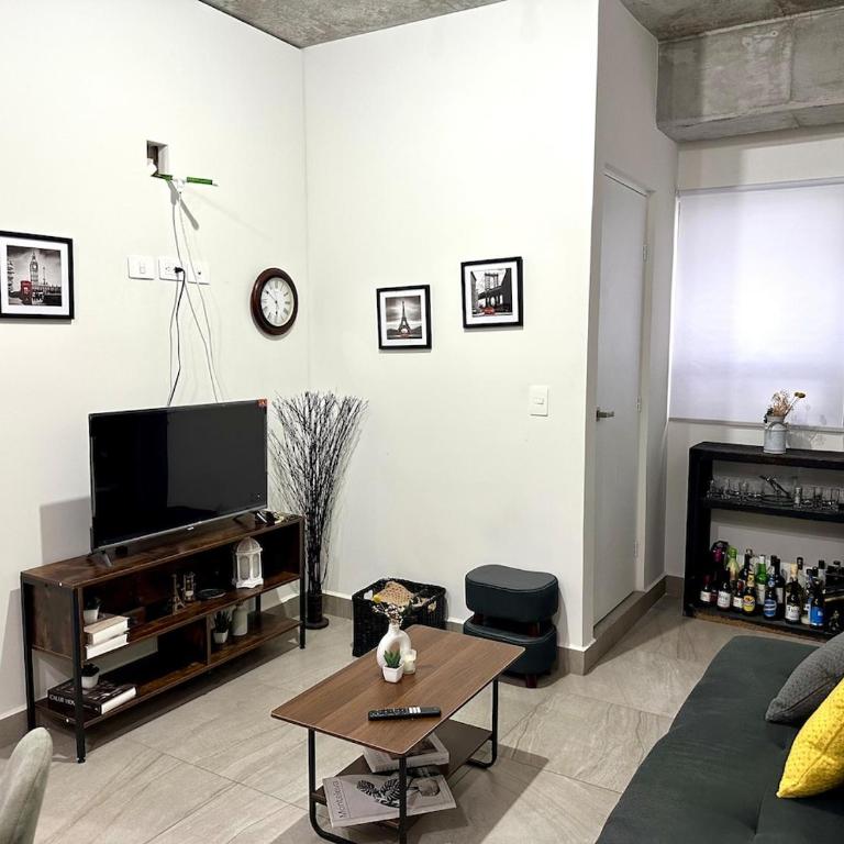 Departamento céntrico en Monterrey - Three-Bedroom Apartment - 5
