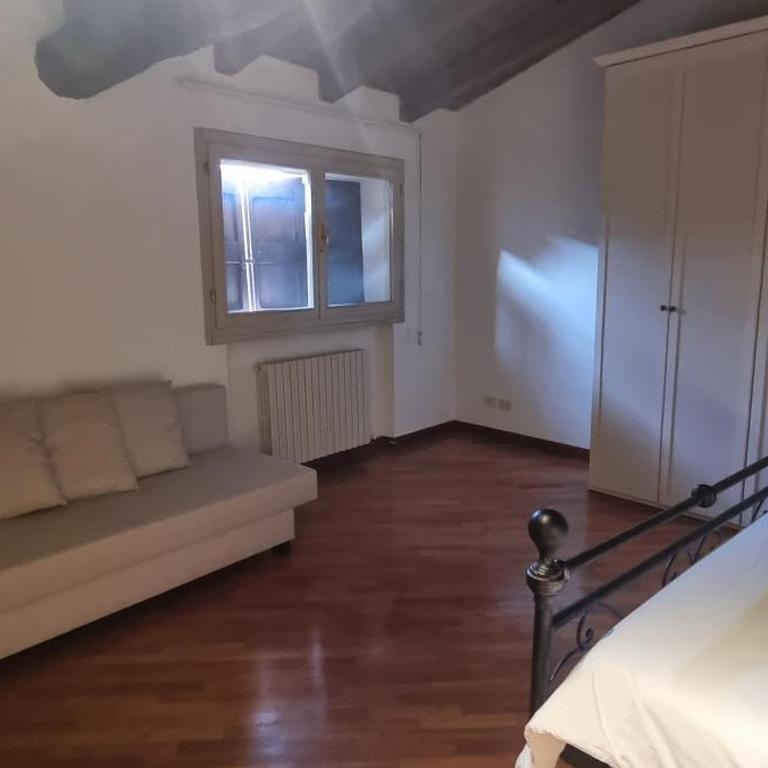 Arcadia Hosting Piazza Maggiore - Economy Quadruple Room - 5