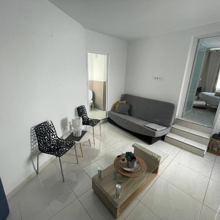Relajante Bungalow en Playa Americas - Three-Bedroom House - 16