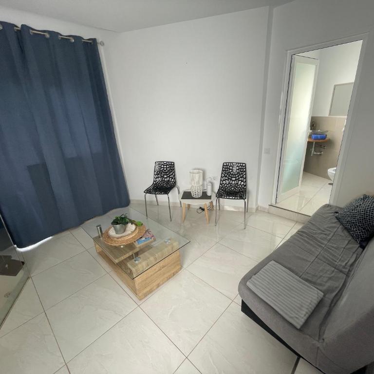 Relajante Bungalow en Playa Americas - Three-Bedroom House - 21