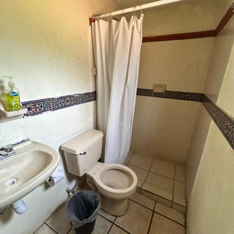 Cabañas Sierra Mazamitla - Suite Familiar con balcón - 5